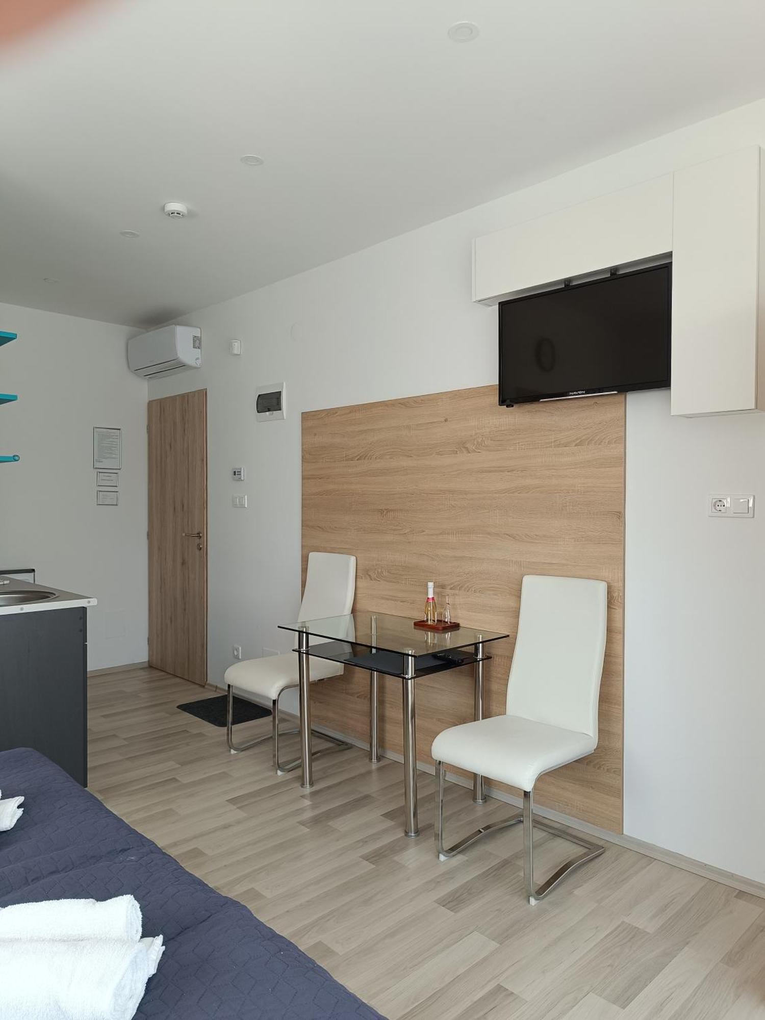 Ujhely Apartmanhaz Шиофок Экстерьер фото