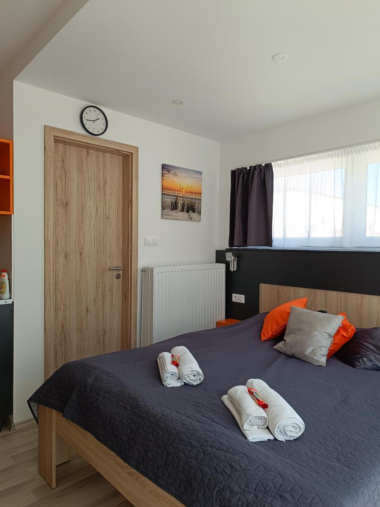 Ujhely Apartmanhaz Шиофок Экстерьер фото