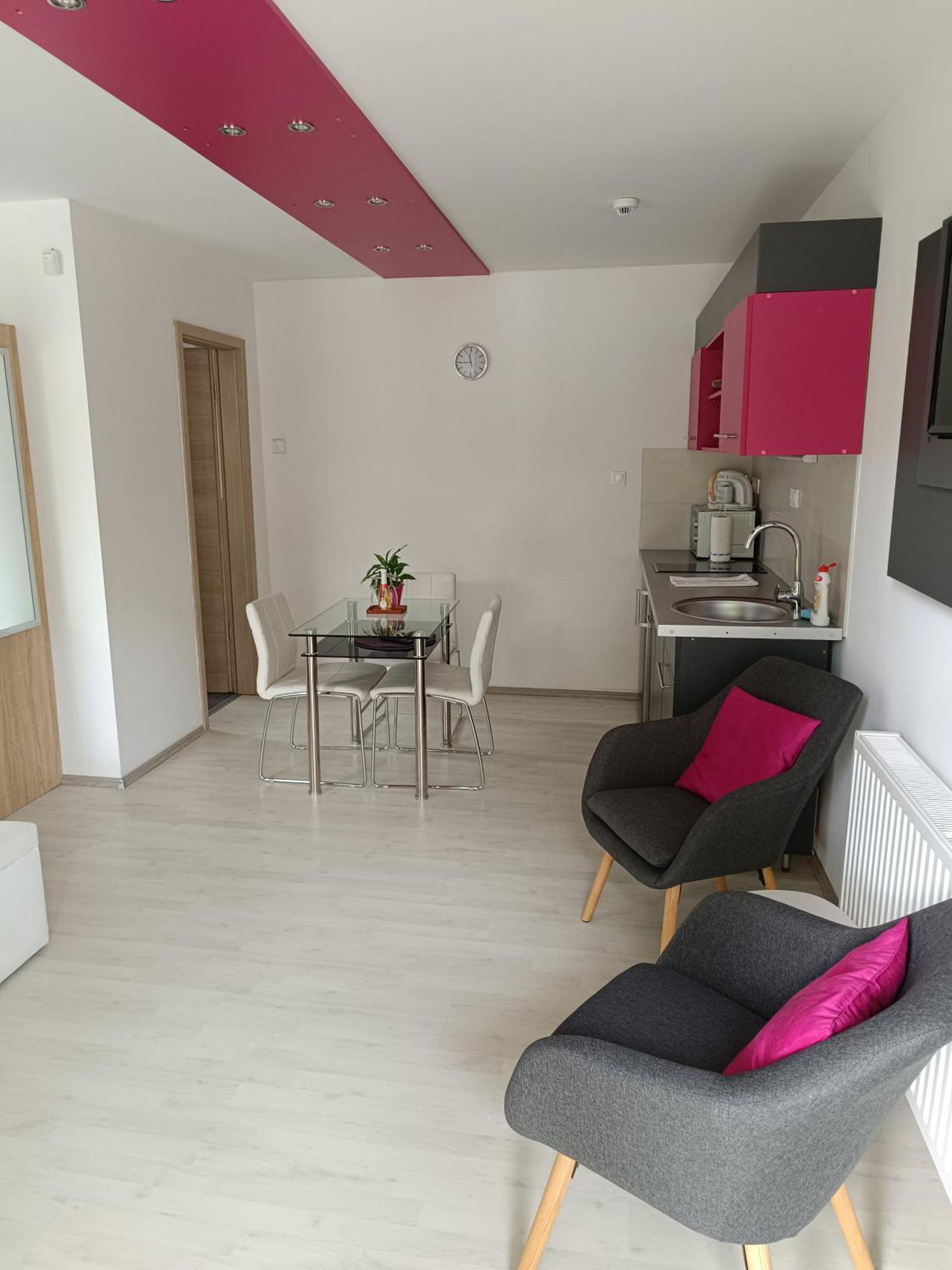 Ujhely Apartmanhaz Шиофок Экстерьер фото